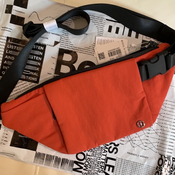 lululemon multi pocket belt bag